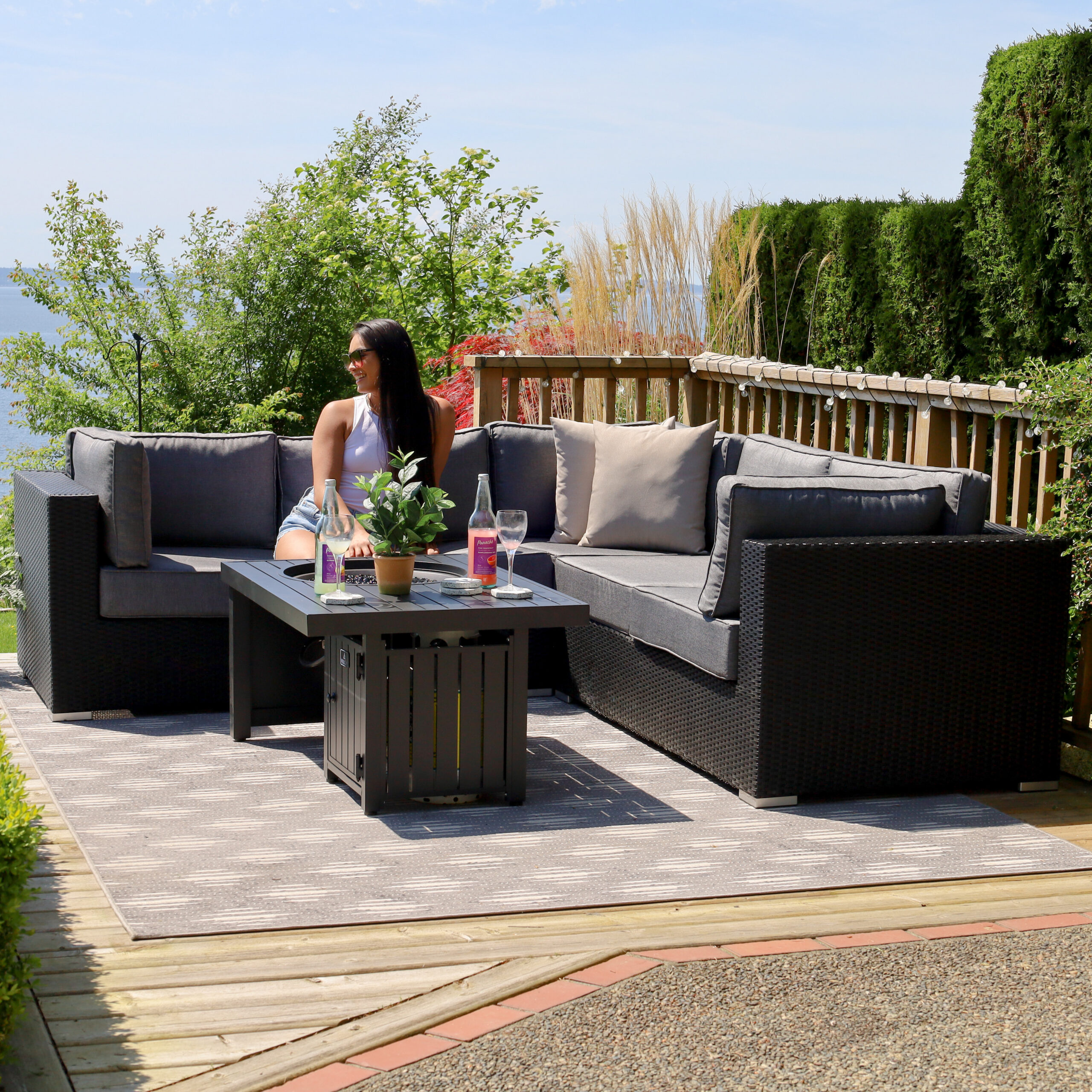 How to Choose the Perfect Patio Furniture for Your Backyard