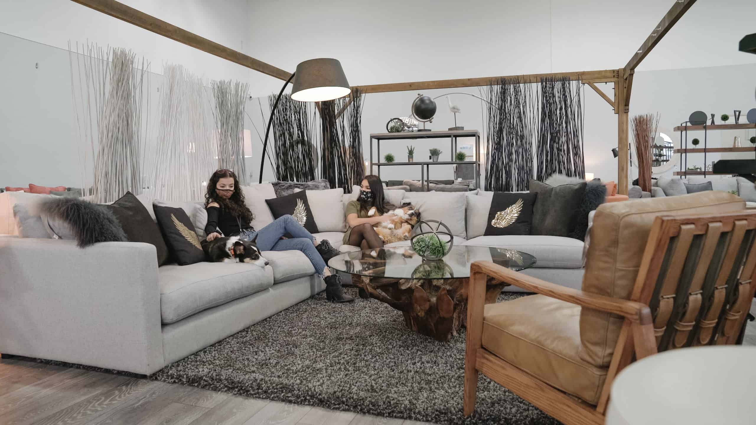 C0137 Q Living Furniture