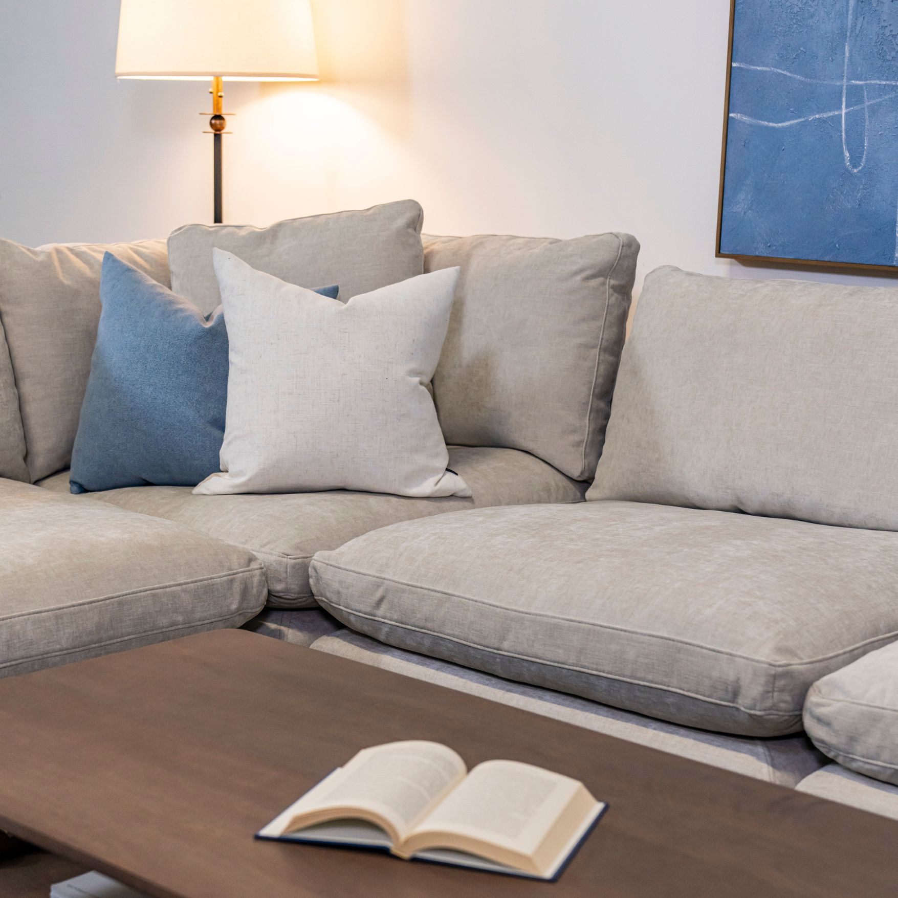Sofas & Sectionals Category Icon 
